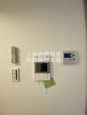 訪問者が一目で分かるＴＶモニタ付インターホンです！