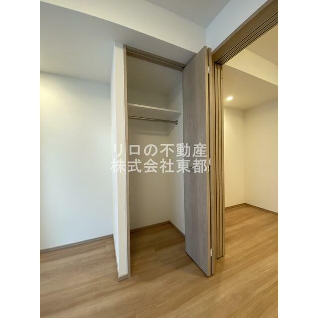 奥行のある収納付です！増えがちな荷物をもスッキリ収納できます☆