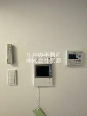 訪問者が一目で分かるＴＶモニタ付インターホンです！