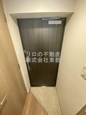 すっきりシンプルな玄関スペースです！