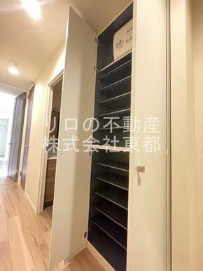 自慢のシューズを大切に、キレイに収納できます☆