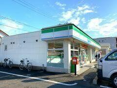 ファミリーマート鳥栖弥生が丘店