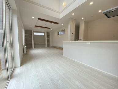 【2号棟】LDK（20.0J）