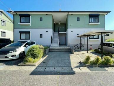 毎日通るエントランスはこのようになっています