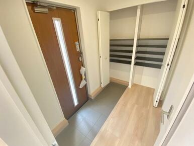 玄関には大容量の下駄箱あり！ 靴が好きな方にもおすすめです☆