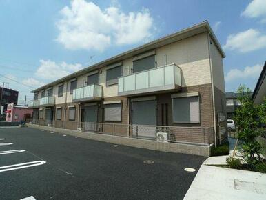 １Ｆは専用庭・２Ｆはバルコニー仕様になります。