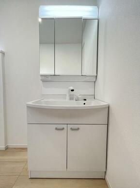 水が流れやすく汚れがたまりにくい設計でお手入れもらくらくです！