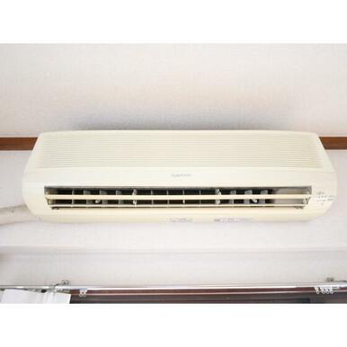 うれしいエアコンつきです