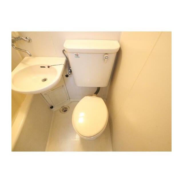 お掃除がしやすいトイレです