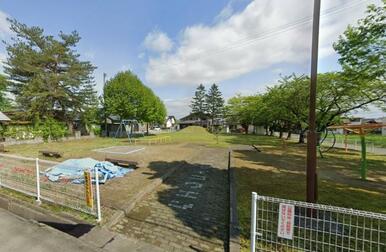 松雲台公園　徒歩6分（420ｍ）