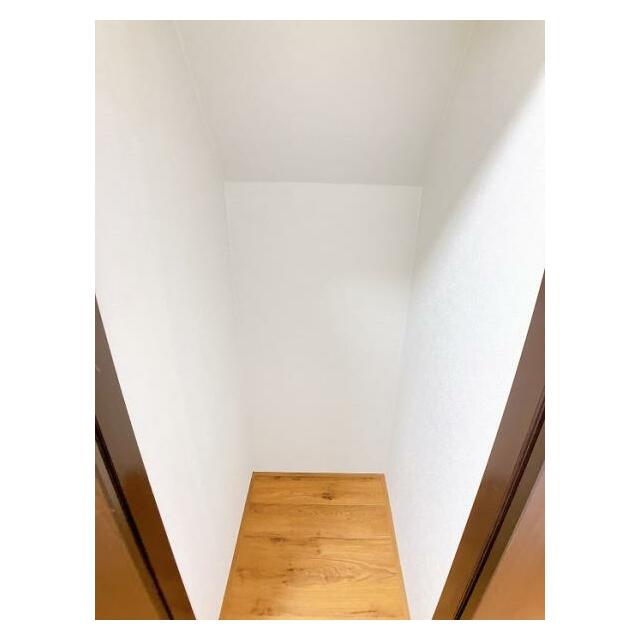 1階廊下「収納」