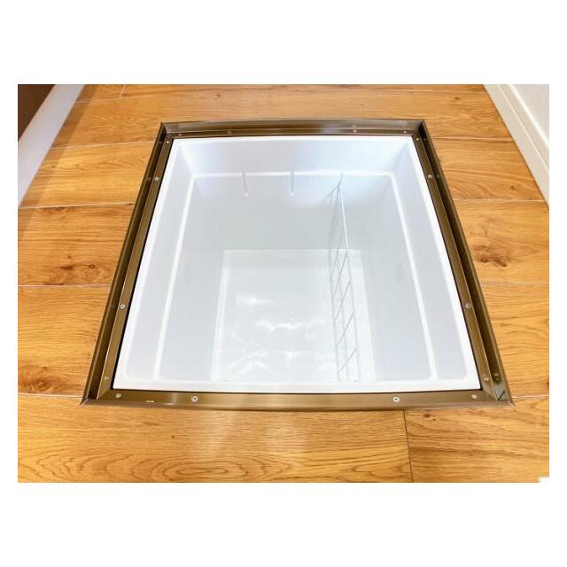 「床下収納」新品交換済みです