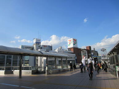 茅ヶ崎駅北口コンコース