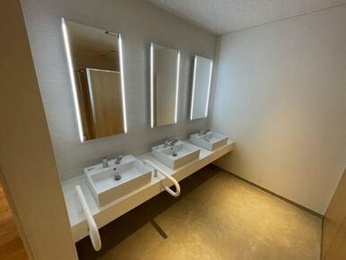 3F・4F女性用トイレ