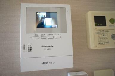 録画機能付きＴＶモニターホン完備です♪