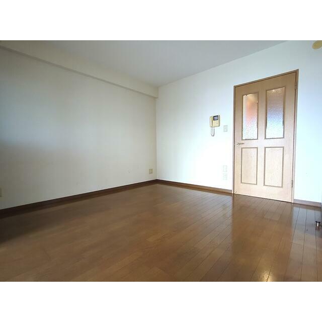 9.3帖DK※クリーニング前の室内参考写真です。