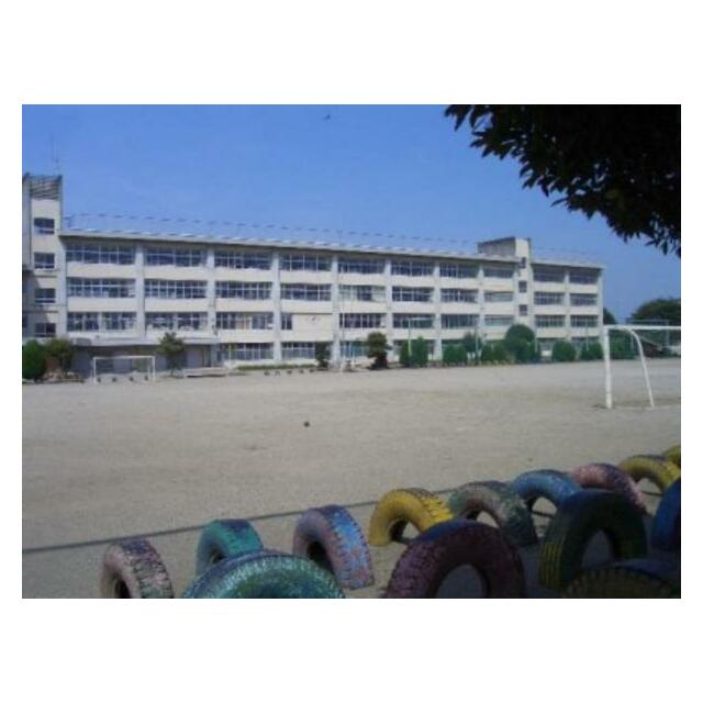 五代小学校　1051ｍ/徒歩14分、車3分