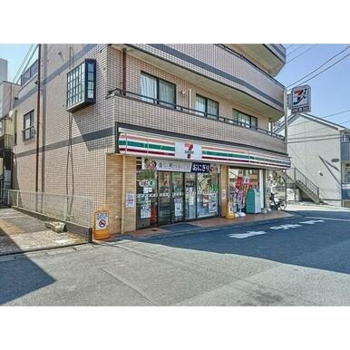 セブンイレブン　座間相武台駅前店
