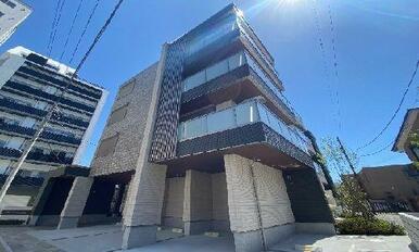 ◆積水ハウス施工の４階建シャーメゾン。利便性を備えた緑豊かな住環境をご提供します。