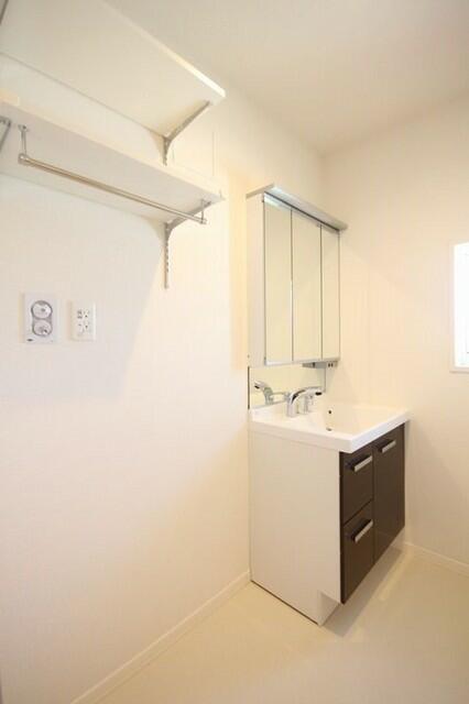 ラフィネ ガーデン ３０１ 2ldk さいたま市岩槻区の貸マンションの物件情報 賃貸 アパート マンション 一戸建て 岩槻の不動産なら地元のアネシスホームにお任せ 5fab8b3ec3c8d54ffd5