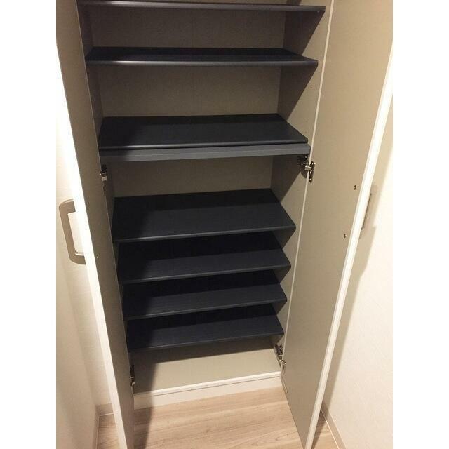 シューズボックス