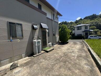 駐車場縦列で停めれます