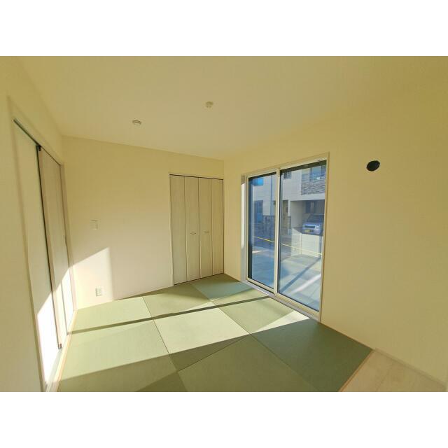 あると落ち着く『和室』付♪家事の休憩スペースやお子様のお昼寝スペースとしても活躍します♪もちろんお客