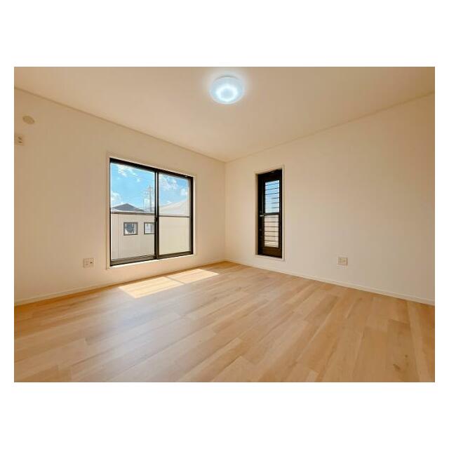 2F南東側洋室　別角度