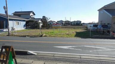 １００坪越えの更地。お好きなハウスメーカーで建ててください！