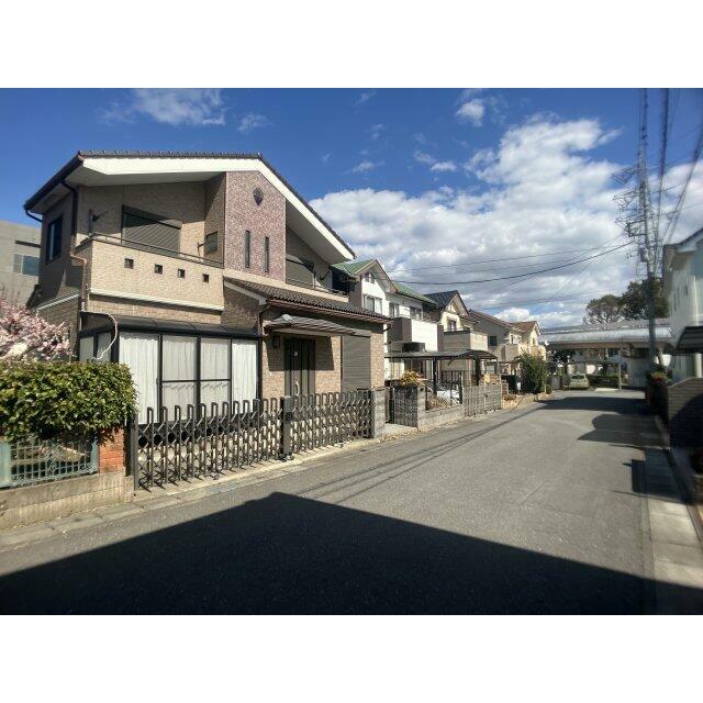 南側道路で日当たり良好♪