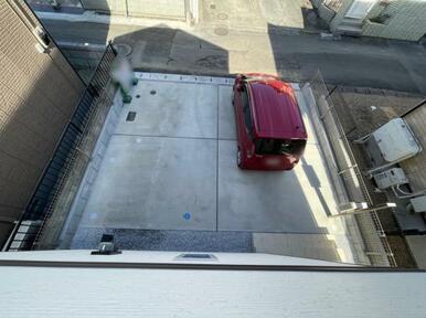 カースペース2台！並列駐車もできます＾＾