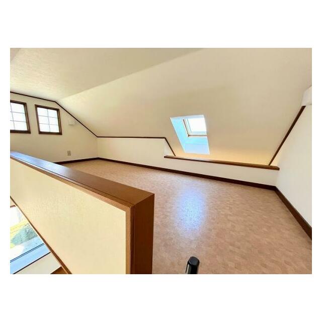 2階南西側洋室　ロフトスペース