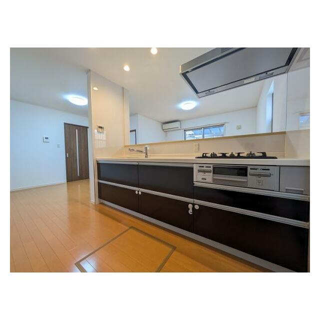 detached 松里園３丁目