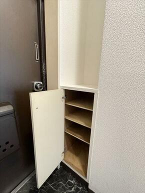 シューズボックス