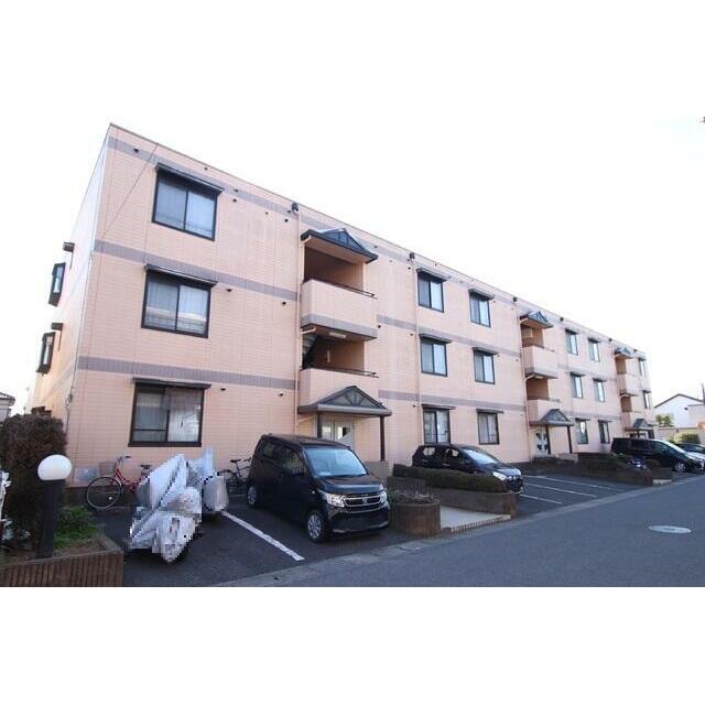 【空要確認】北側外観と敷地内駐車場