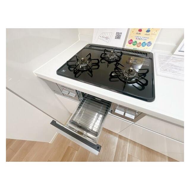 「キッチン」コンロは新品交換済みです。