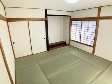 1階和室　押入れ　床の間