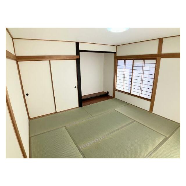 1階和室　押入れ　床の間