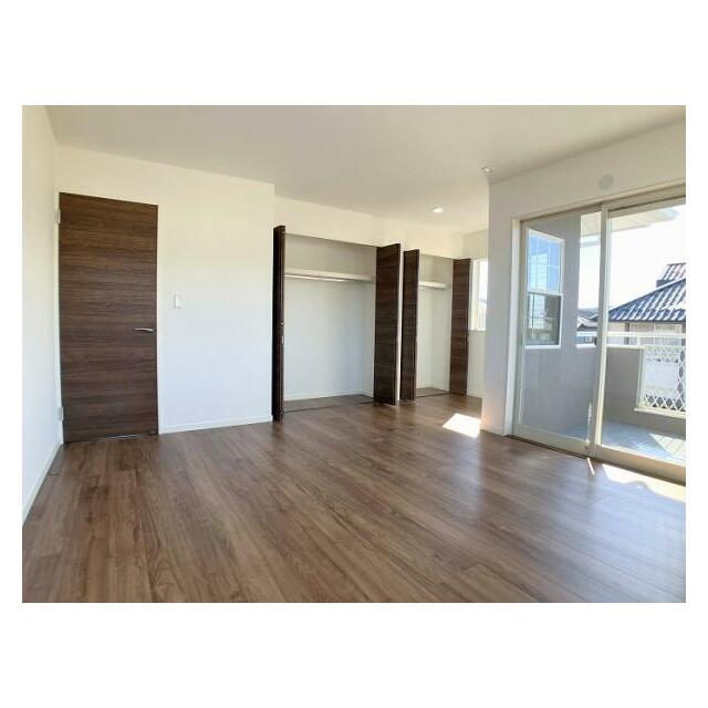 2階西側洋室　収納