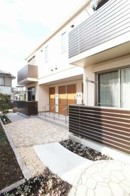 ＣＭでおなじみ信頼と実績の【積水ハウス】の賃貸住宅【シャーメゾン】です。今日から貴方も“家に帰れば積