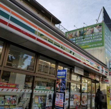 セブンイレブン大阪鶴橋駅西店