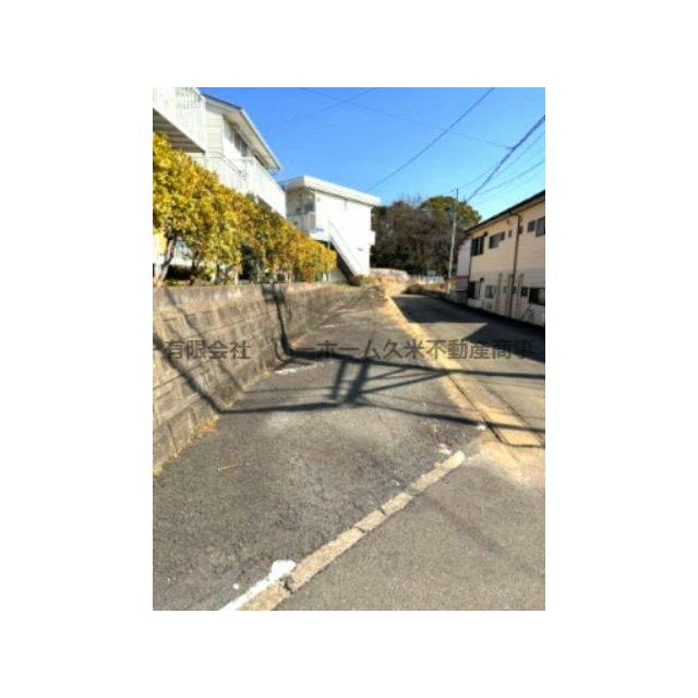 車をお持ちの方に嬉しい駐車場付きの物件です