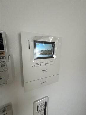 建築中のため類似物件の参考写真です