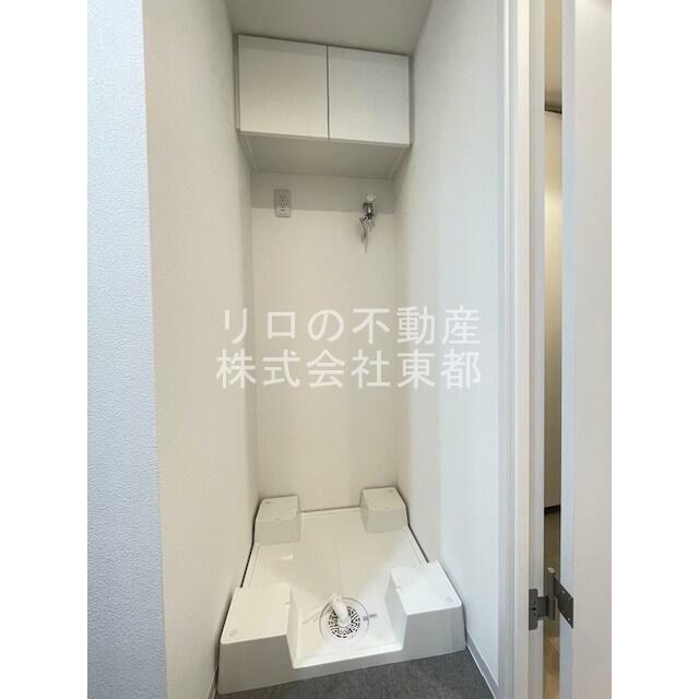 水漏れの心配がない防水パン付きの洗濯機置き場です