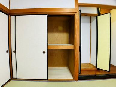 「和室」1回和室収納スペースあります。