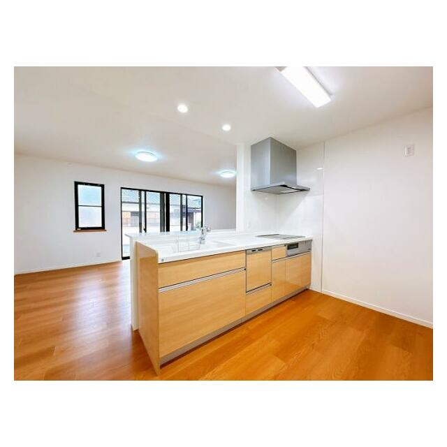 「キッチン」お子様の様子を見ながら食事の支度ができる対面式キッチン