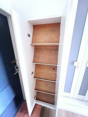 シューズボックス付