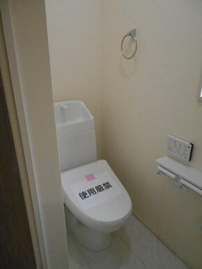 見落としなしで隅々チェック。トイレは家を映す鑑となります。（2号棟）