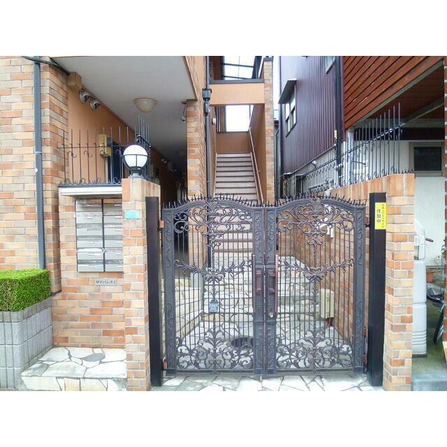 住まう人を迎えるエントランス！