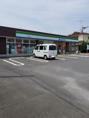 ファミリーマート昭島緑町店